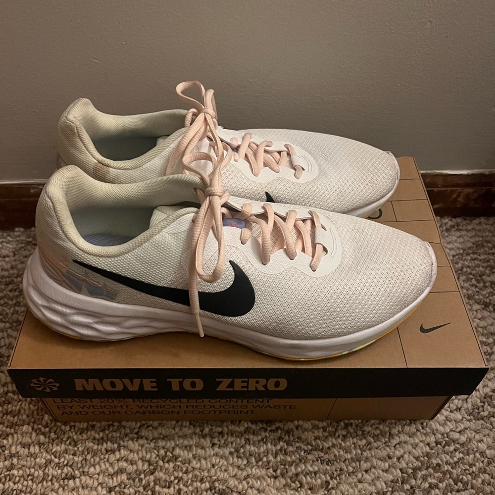 Woman’s Nike sneakers